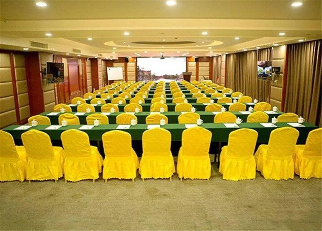 ***  Vienna Hotel Zhengzhou Exhibition Center Zhengbian Road 中国
